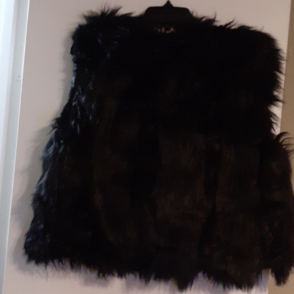 Vest - Picture 2 of 2